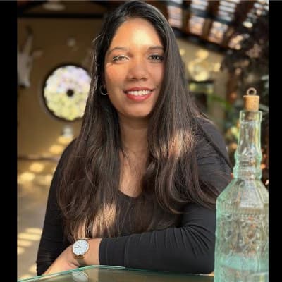 Profile photo of Sonali, Hindi tutor at Wiingy