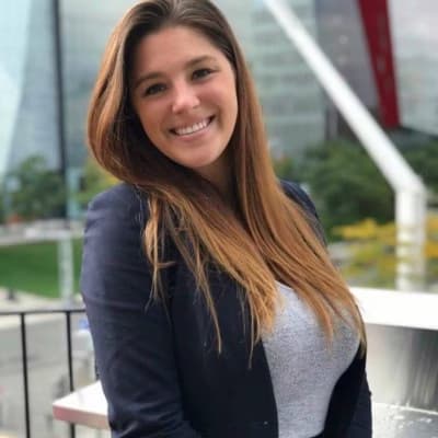 Profile photo of Sophia, Chemistry tutor at Wiingy