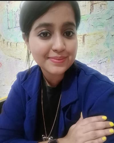 Profile photo of Akarshi, ESL tutor at Wiingy