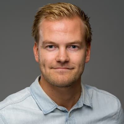 Profile photo of Stuart, English tutor at Wiingy