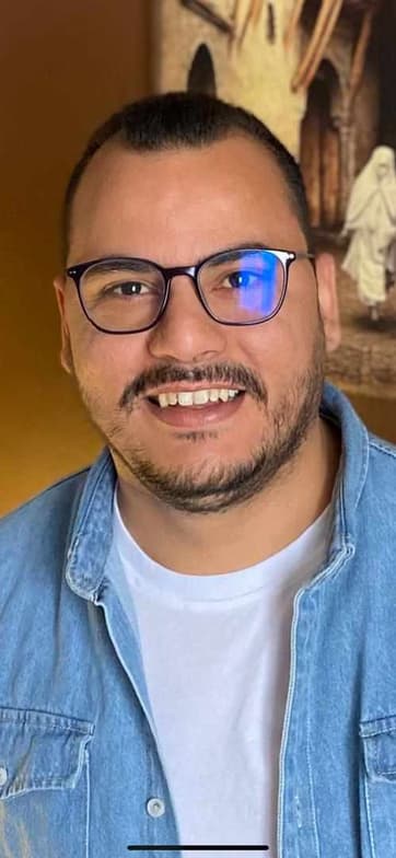 Profile photo of Yassine, French tutor at Wiingy