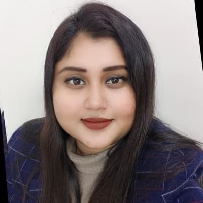 Profile photo of Tarini, Yoga tutor at Wiingy