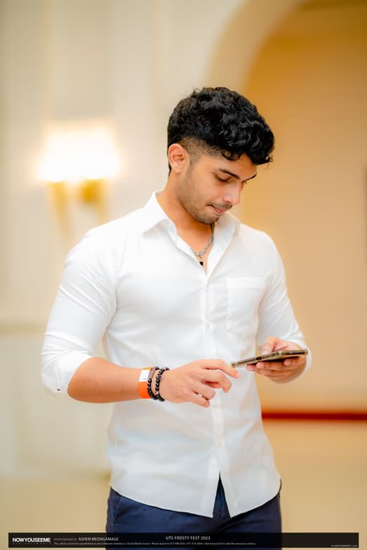 Profile photo of Thiviru, Mathematics tutor at Wiingy