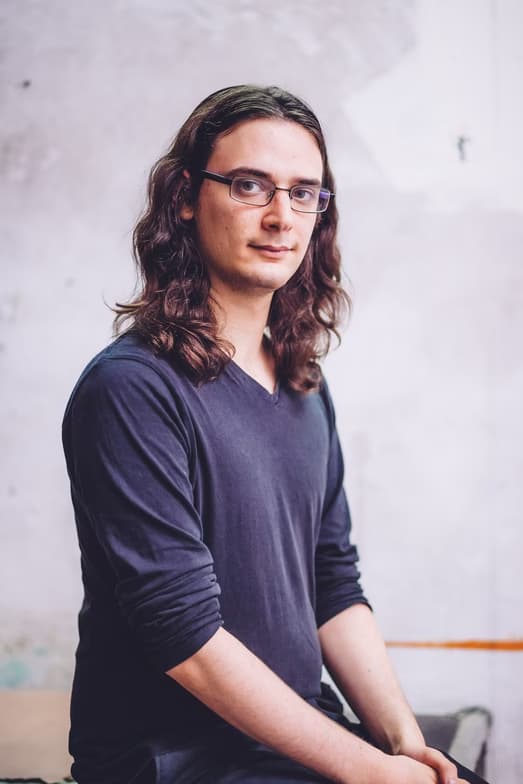 Profile photo of Thom, Music tutor at Wiingy