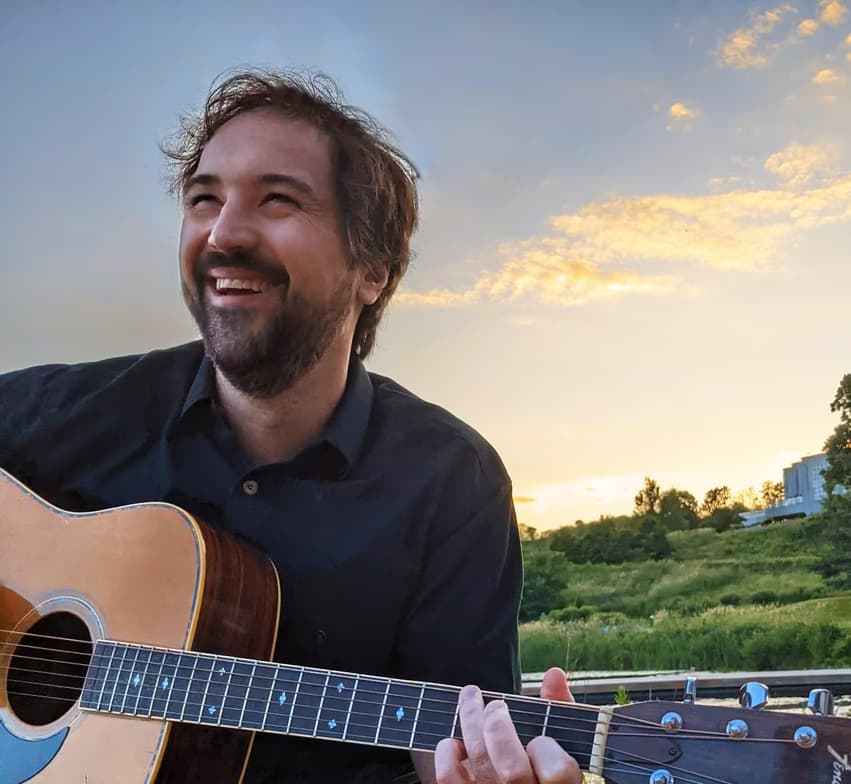 Profile photo of Collin, Guitar tutor at Wiingy