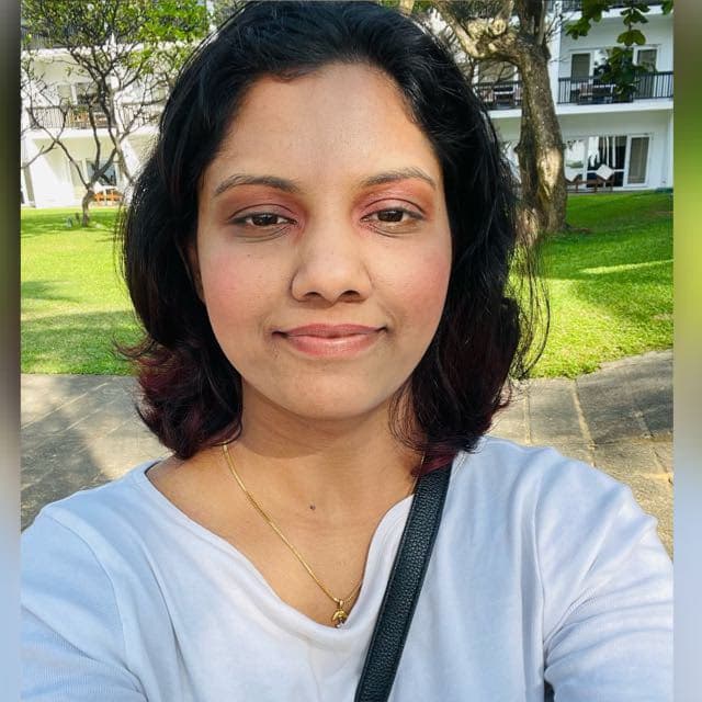 Profile photo of Subathra, English tutor at Wiingy