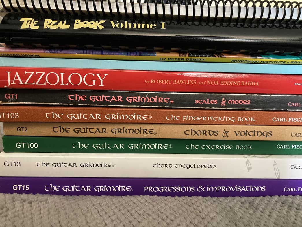 Guitar learning materials by Travis