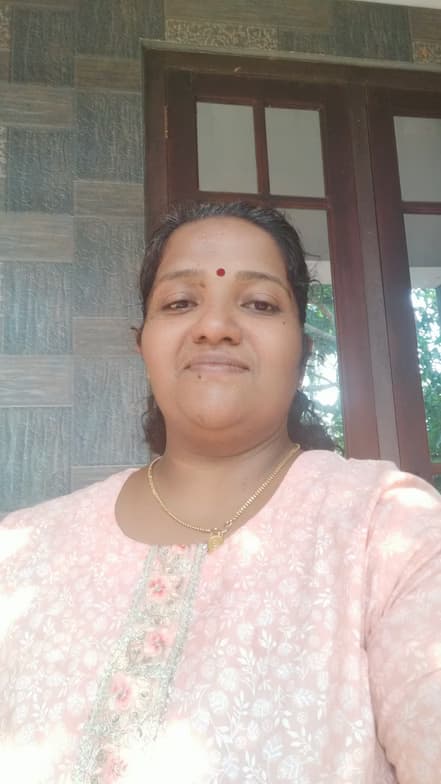 Profile photo of Rajitha , Chemistry tutor at Wiingy