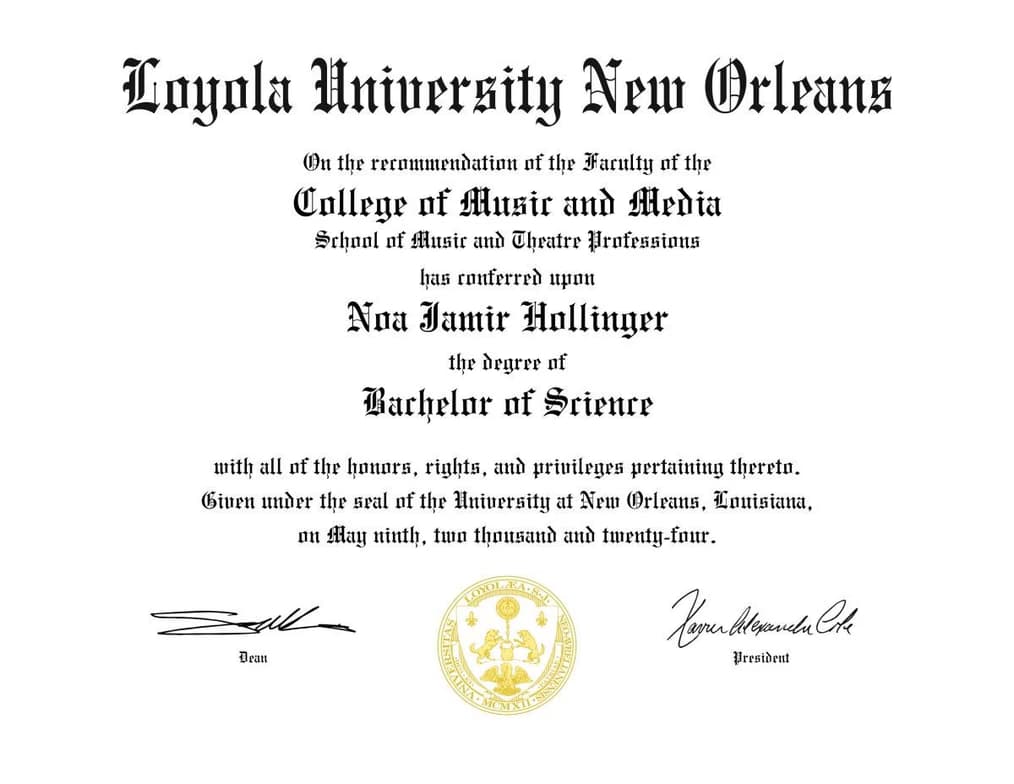 Verified degree or teaching certification of Noa