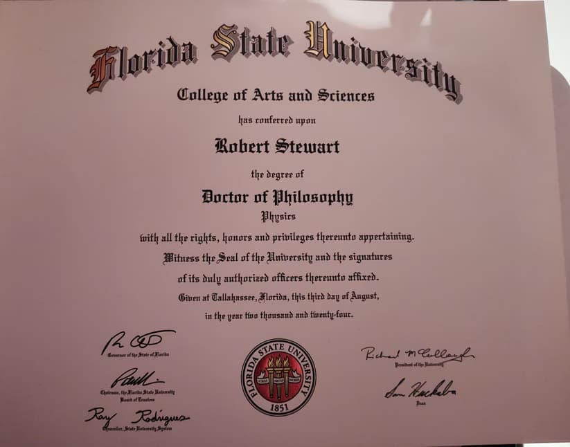 Verified degree or teaching certification of Robert