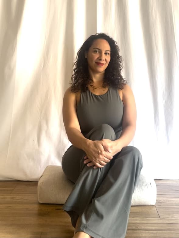 Profile photo of Nicole, Yoga tutor at Wiingy