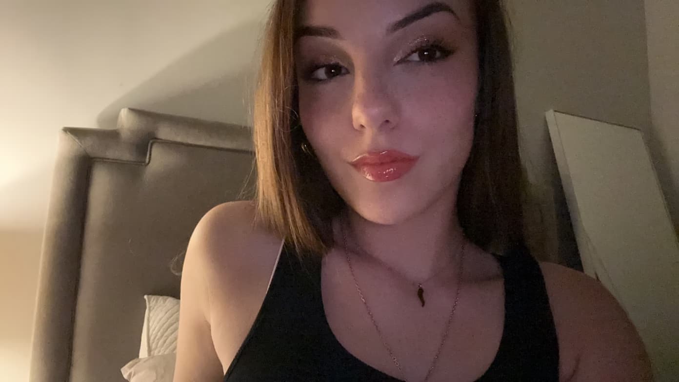 Profile photo of Laly , French tutor at Wiingy