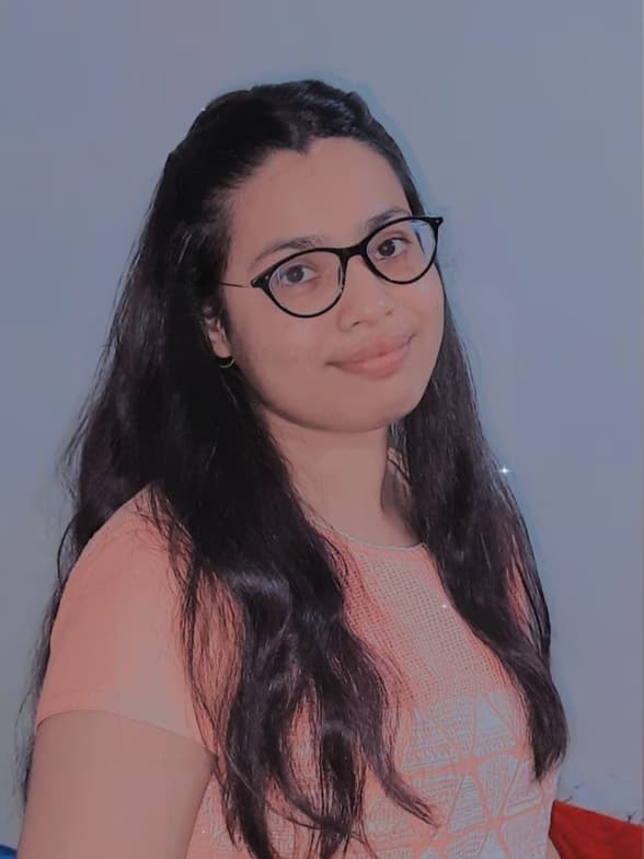 Profile photo of Salika, Coding tutor at Wiingy