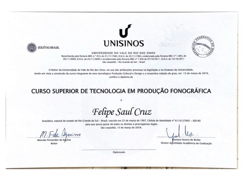 Verified degree or teaching certification of Felipe