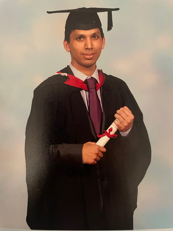 Graduation ceremony photo of Ihshan