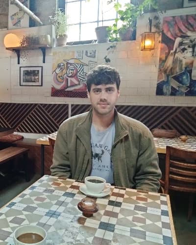 Profile photo of Ryder, Guitar tutor at Wiingy