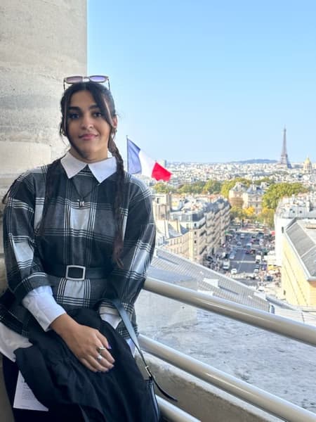 Travel snapshot of Fatemeh during a trip