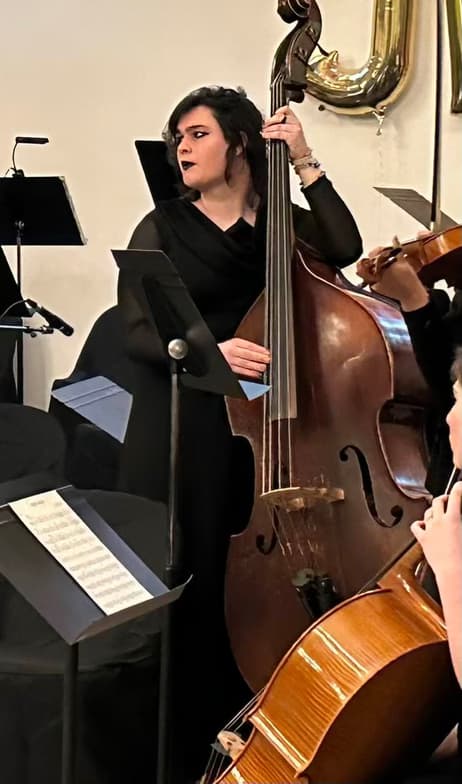 Profile photo of Lia Sofia, Guitar tutor at Wiingy