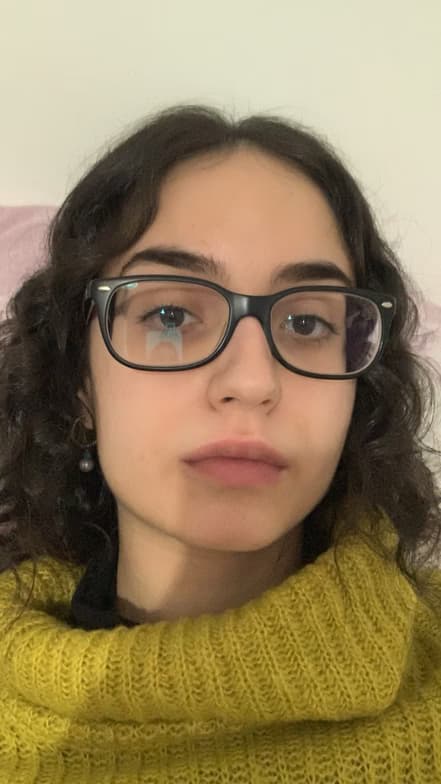 Profile photo of Valeria, English tutor at Wiingy