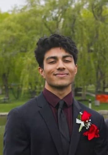 Profile photo of Souvik, SAT tutor at Wiingy