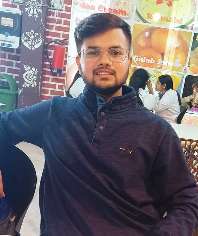 Profile photo of Pallav, Mathematics tutor at Wiingy