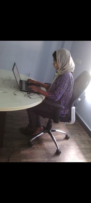 Shamsiya conducting a lesson