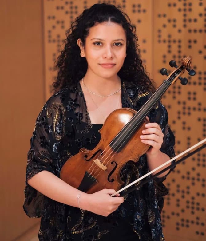 Profile photo of Jimena , Violin tutor at Wiingy