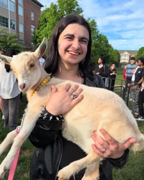 Profile photo of Arthur, English tutor at Wiingy