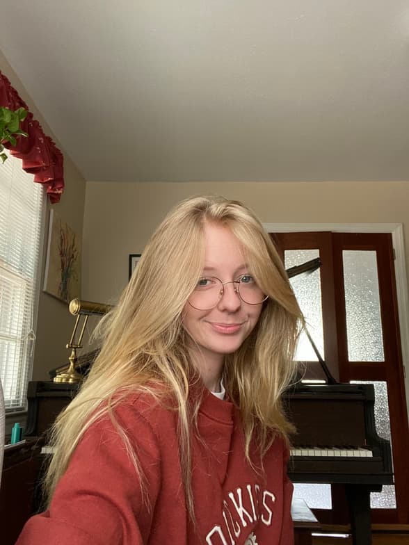 Profile photo of Hailey , Piano tutor at Wiingy