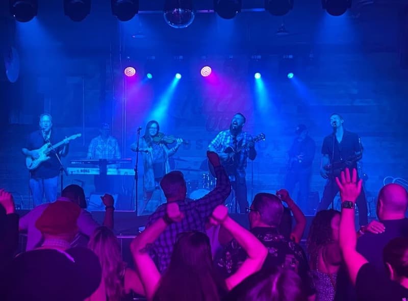 Profile photo of Julianne, Violin tutor at Wiingy