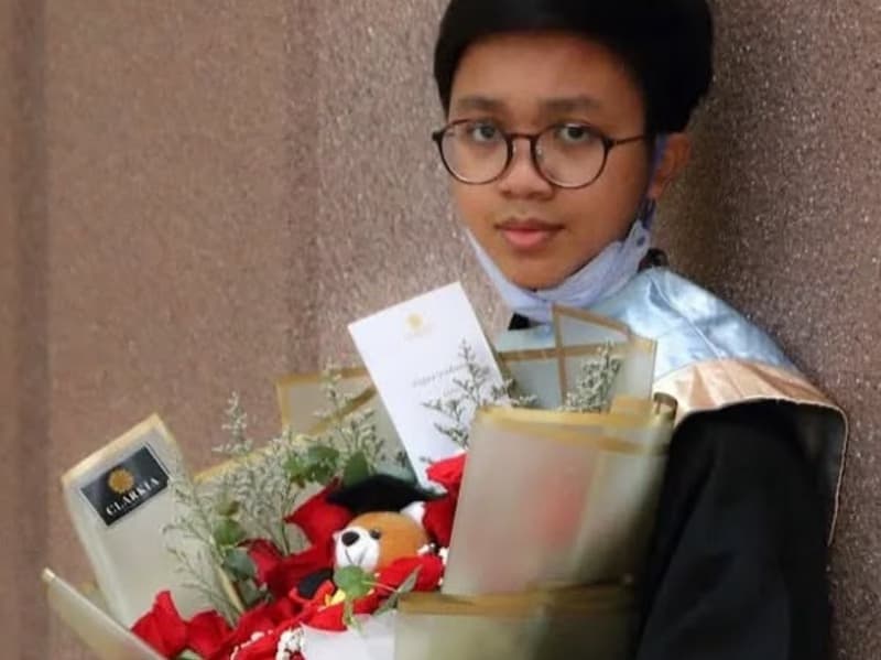 Graduation ceremony photo of Ryan