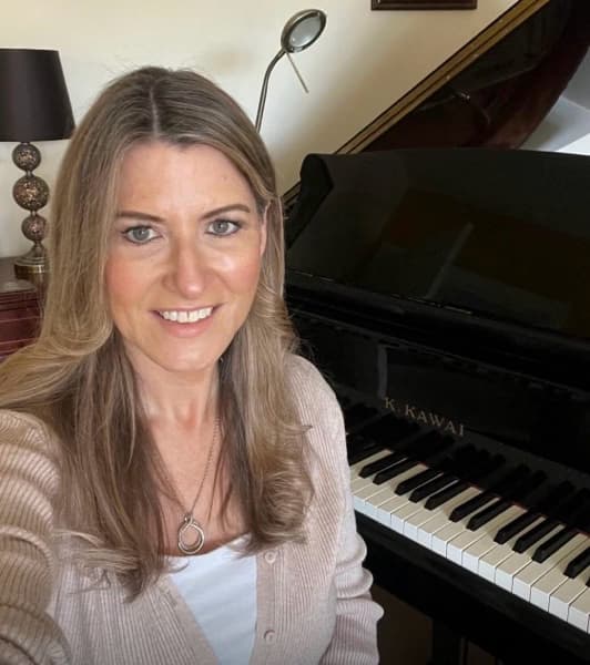 Piano learning materials by Jayne