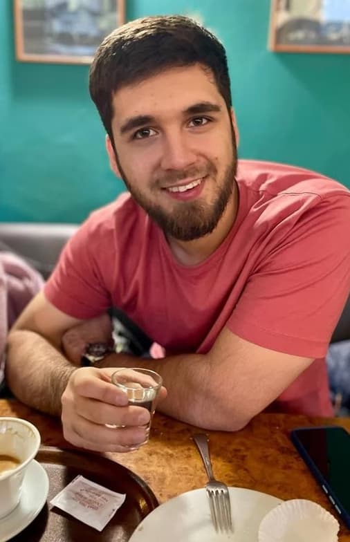 Profile photo of Sohrab, English tutor at Wiingy