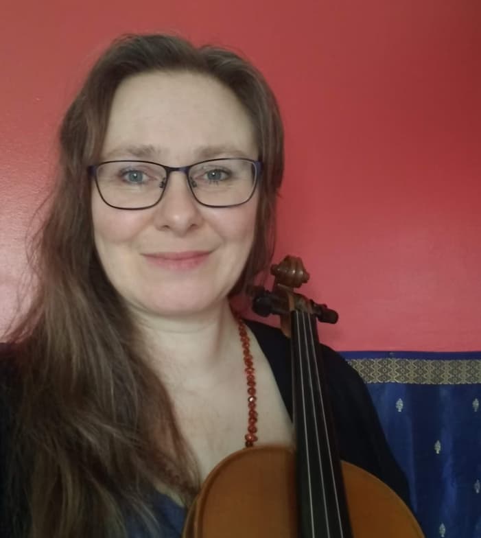 Profile photo of Sabine, Violin tutor at Wiingy