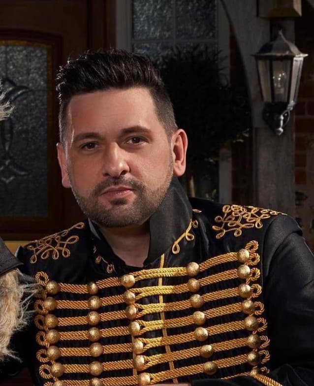 Profile photo of Damon, Singing tutor at Wiingy