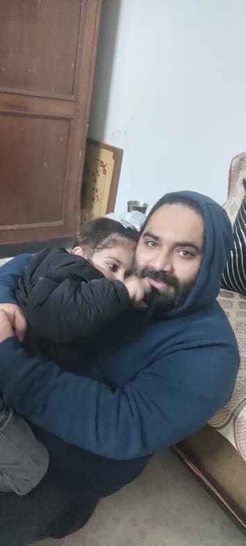 Travel snapshot of Manpreet during a trip