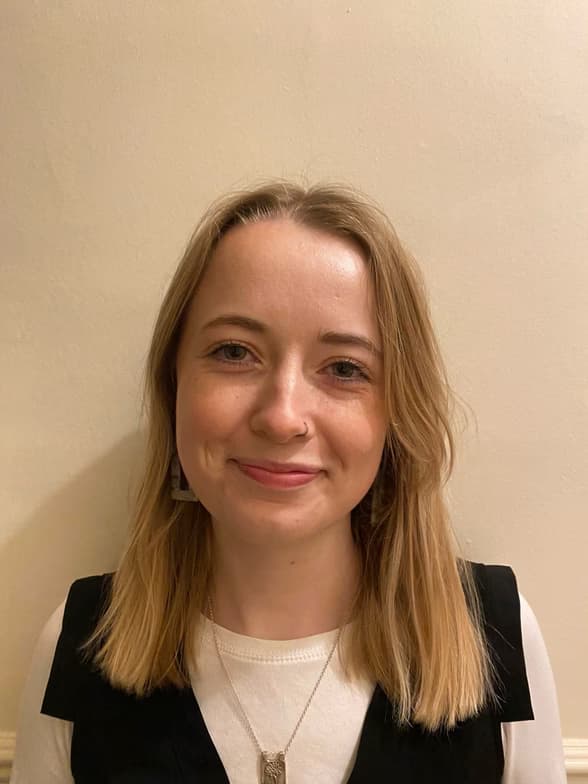 Profile photo of Georgie, Spanish tutor at Wiingy