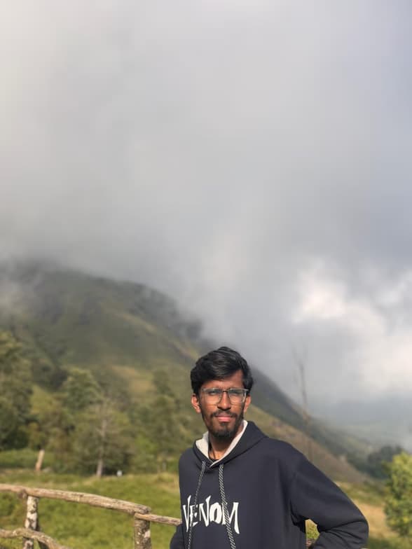 Profile photo of Dinesh Sai, Computer Science tutor at Wiingy