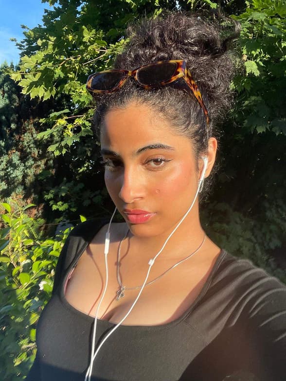 Profile photo of Pawni, English tutor at Wiingy