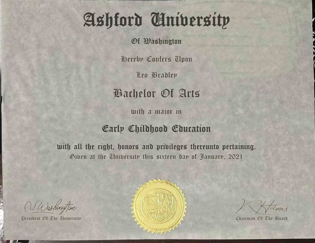 Verified degree or teaching certification of Leo