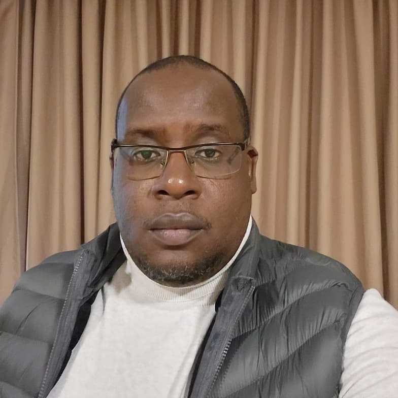 Profile photo of Blessing, English tutor at Wiingy