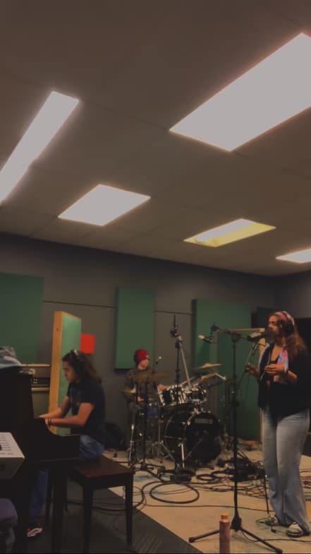 Profile photo of Maadhavi, Singing tutor at Wiingy