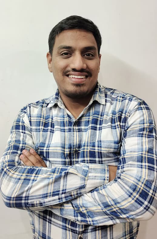 Profile photo of vivek, Mathematics tutor at Wiingy