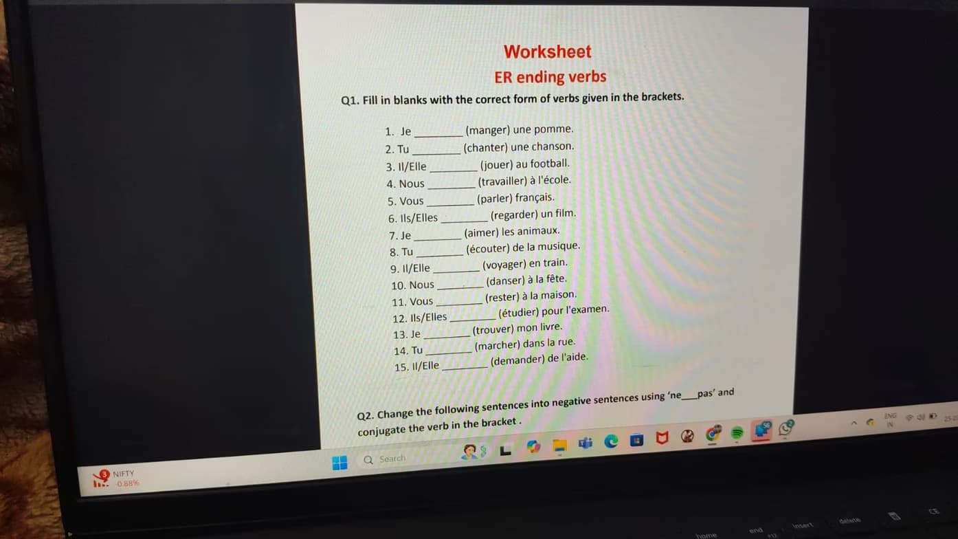 Live performance with French by Gracy