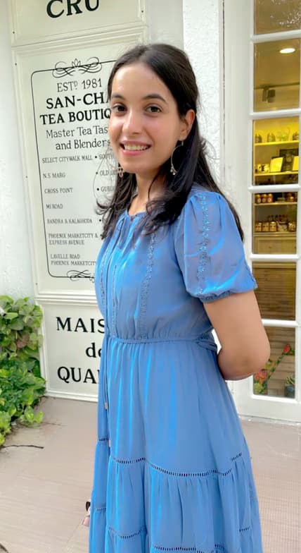 Profile photo of Saira, Spanish tutor at Wiingy