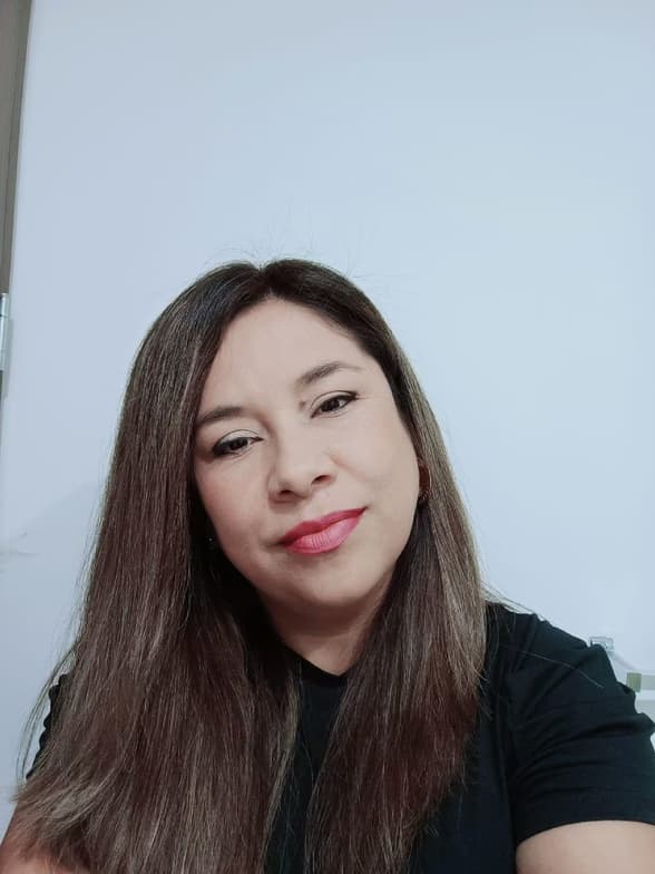 Profile photo of SANDRA, Spanish tutor at Wiingy