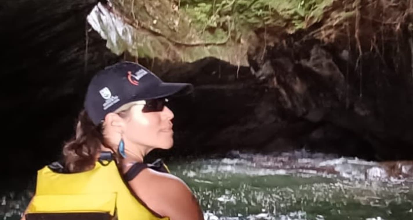 Travel snapshot of Adriana during a trip