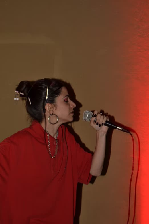 Profile photo of Lara, Singing tutor at Wiingy