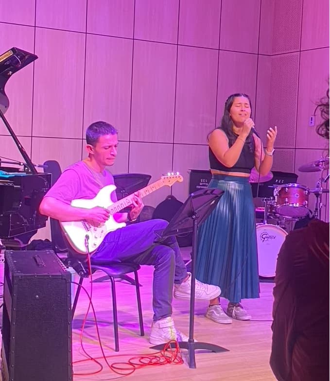 Digital pen-tab teaching notes by Mariana