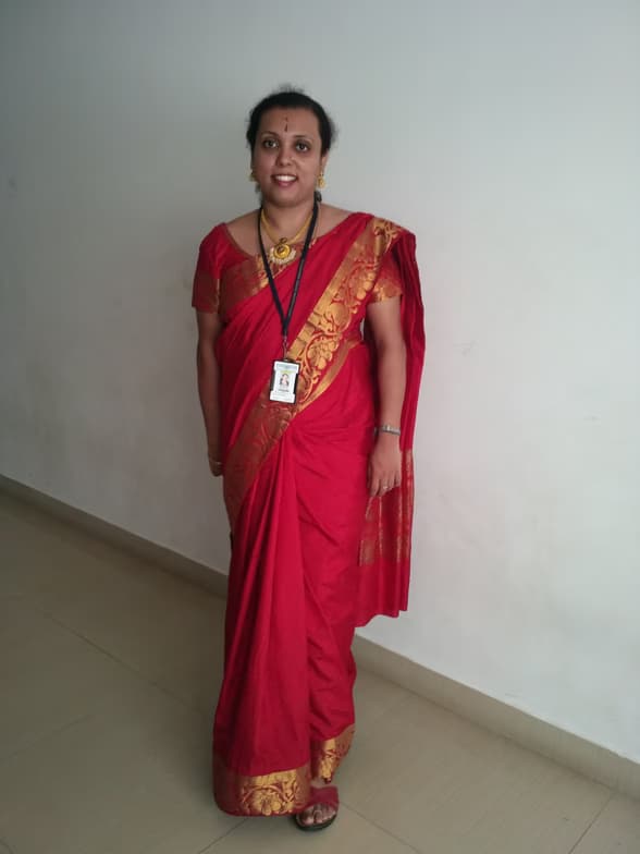 Profile photo of Manasa, Engineering tutor at Wiingy